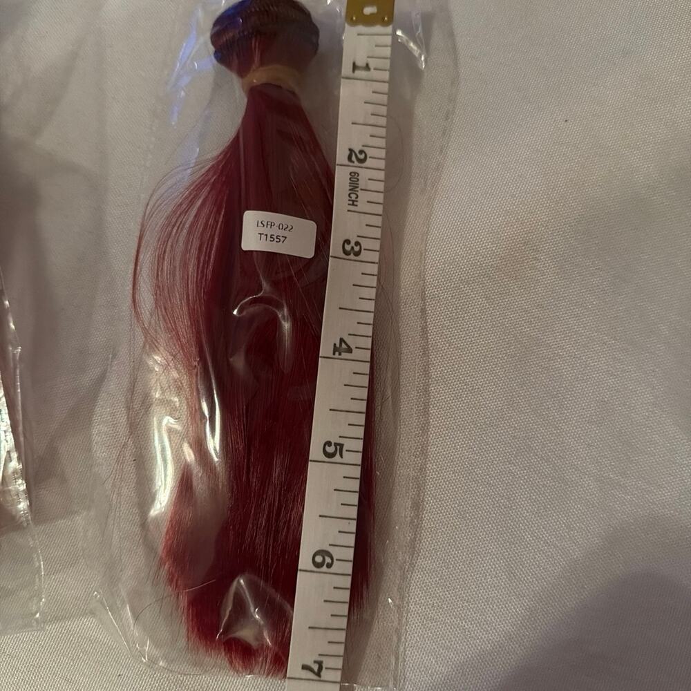 Synthetic Red 7 inch sew in hair extension brand new - Picture 3 of 4